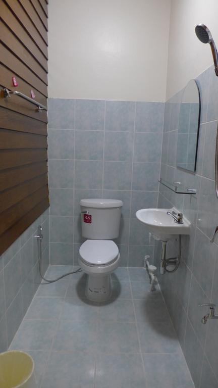 Phrasing Guesthouse Чиангмай Екстериор снимка